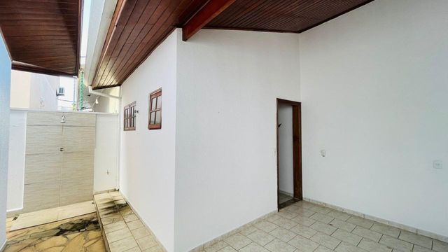 Dormitório com dependência