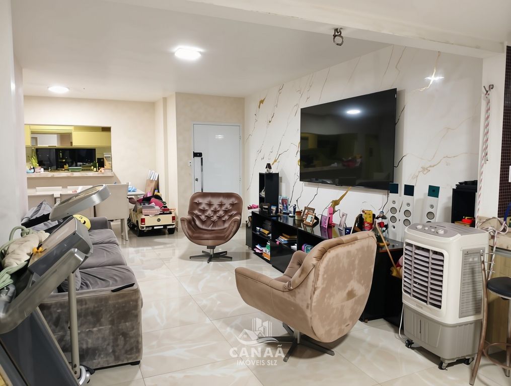 Apartamento, 3 quartos, 140 m² - Foto 1