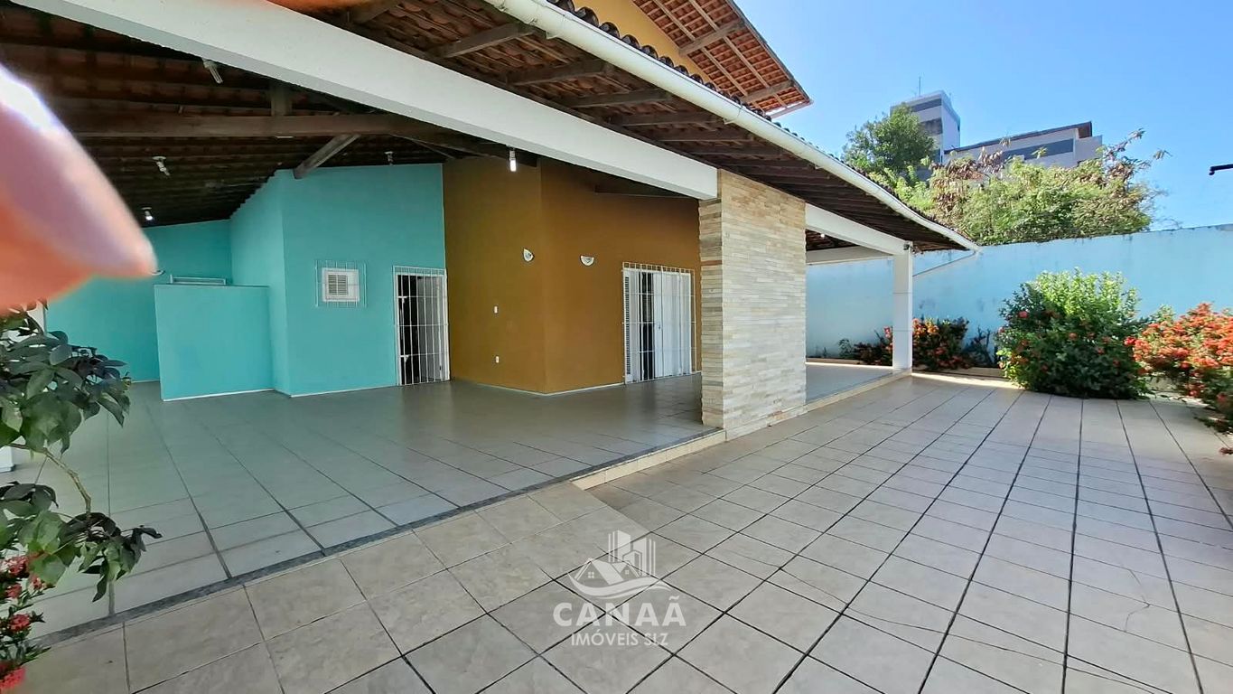 Sobrado, 5 quartos, 382 m² - Foto 1