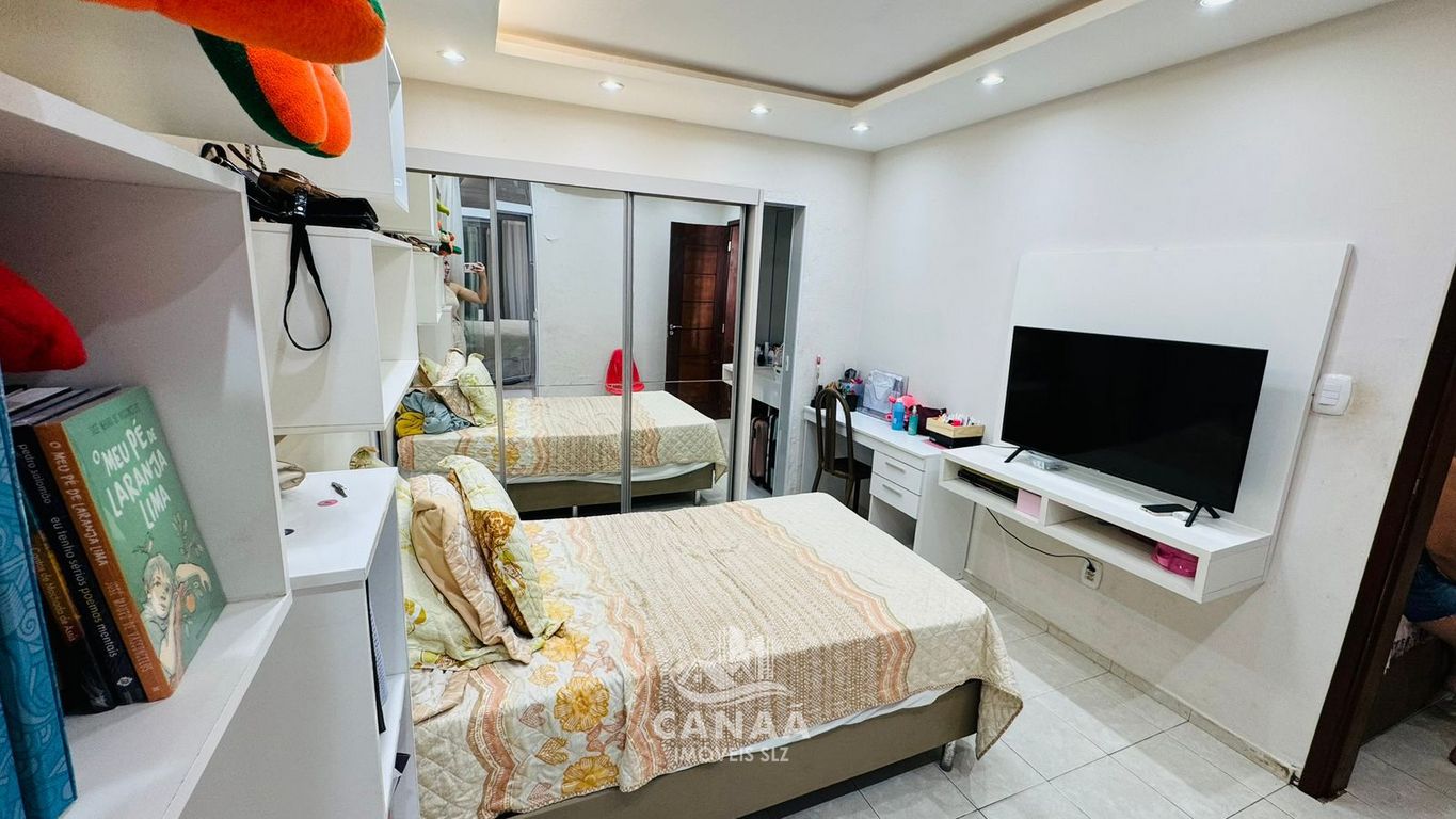 Casa, 4 quartos, 240 m² - Foto 17