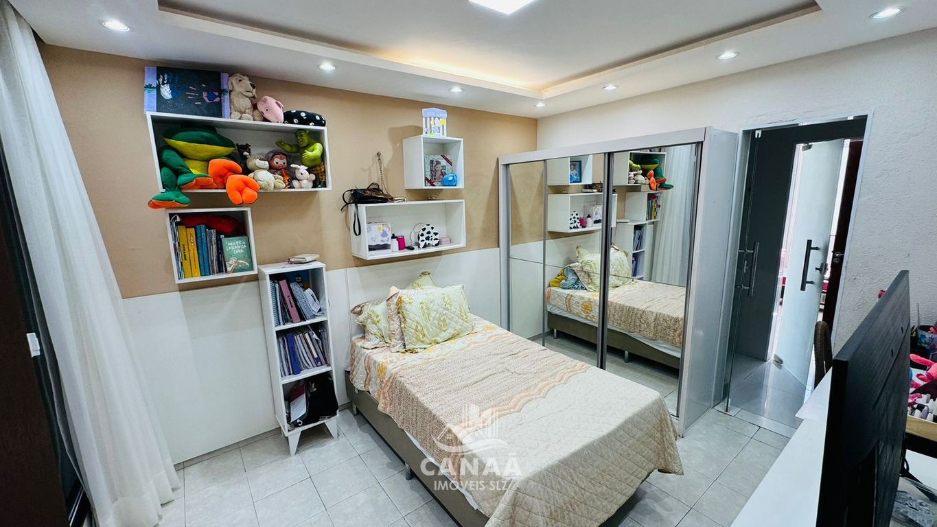 Casa, 4 quartos, 240 m² - Foto 16