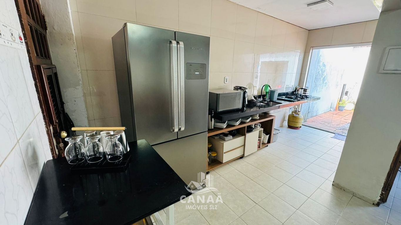 Casa, 4 quartos, 240 m² - Foto 11