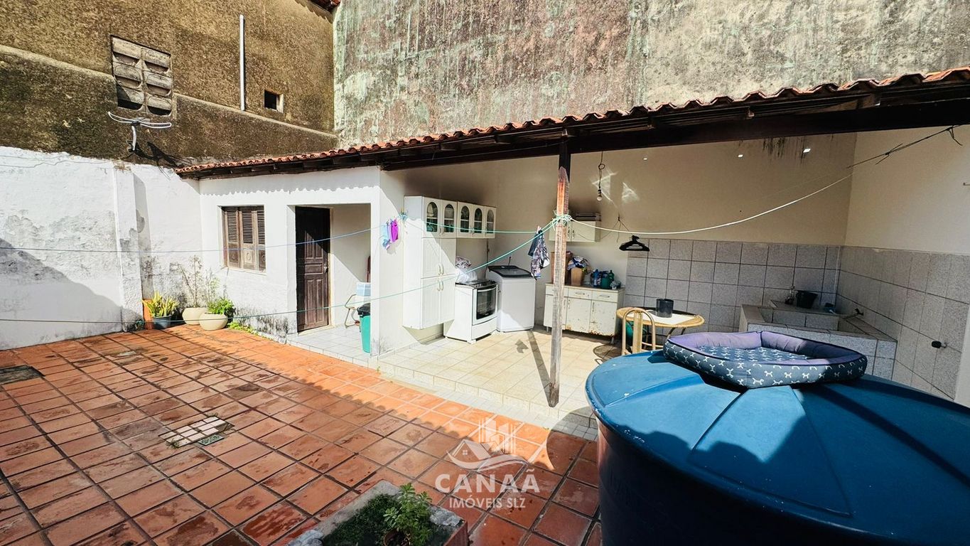 Casa, 4 quartos, 240 m² - Foto 24