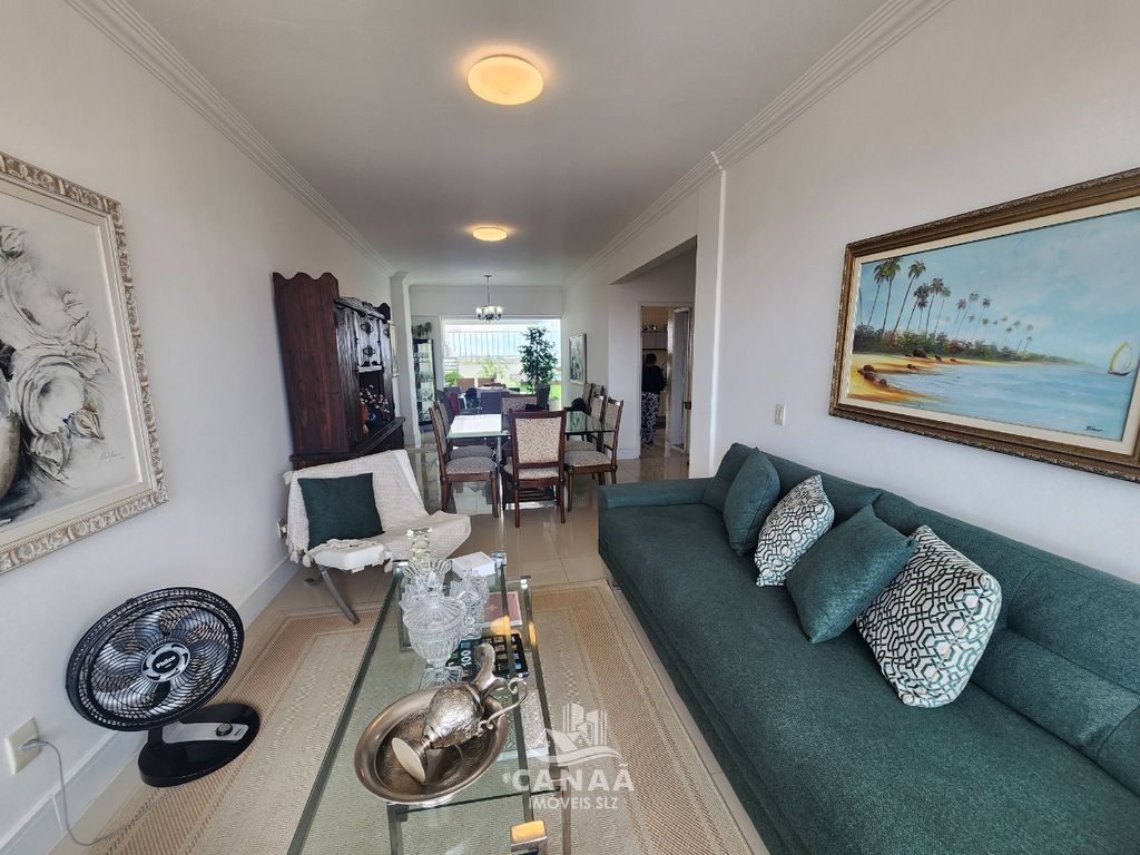 Apartamento à venda com 3 quartos, 240m² - Foto 4