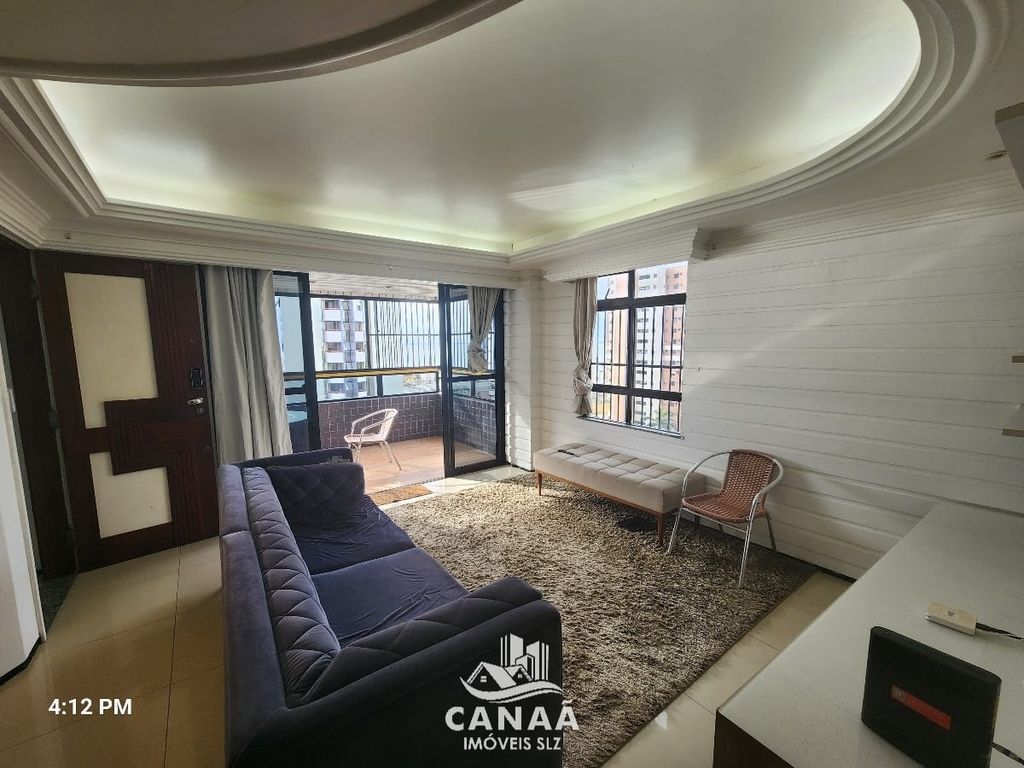 Apartamento à venda com 3 quartos, 141m² - Foto 1