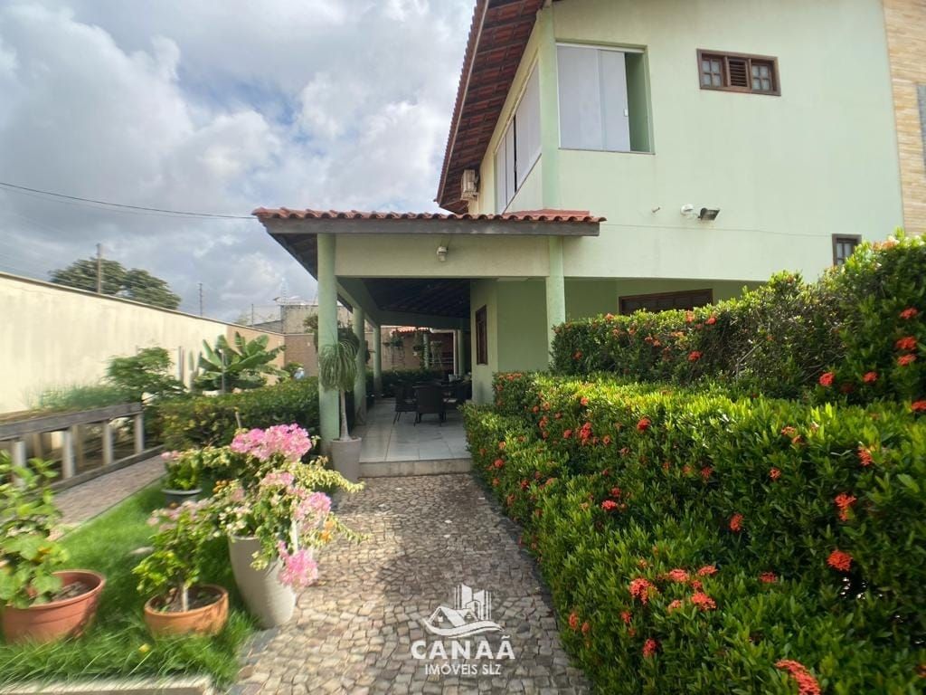 Sobrado, 5 quartos, 308 m² - Foto 1