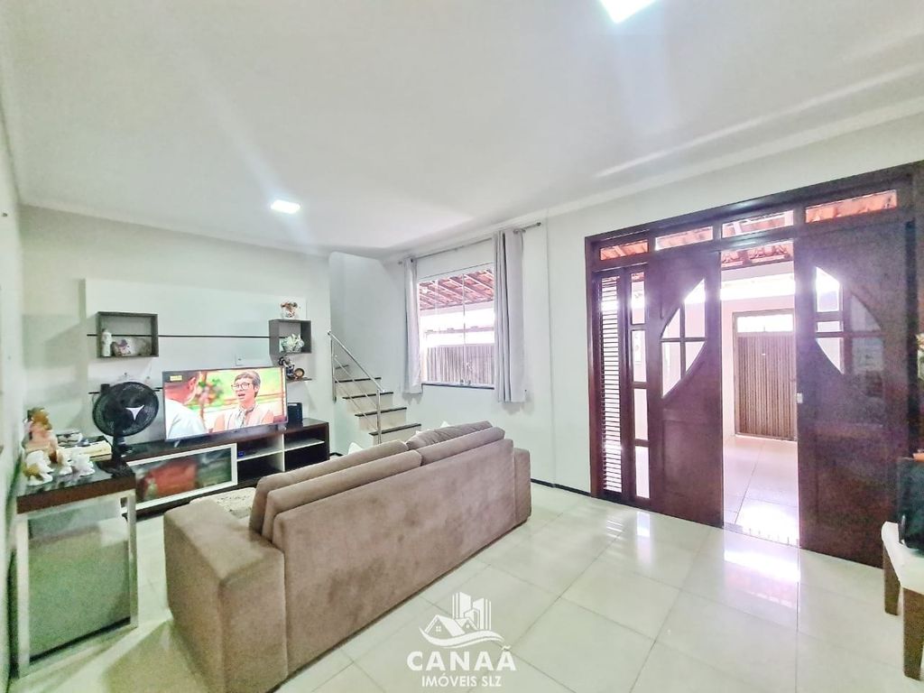 Sobrado, 5 quartos, 200 m² - Foto 1