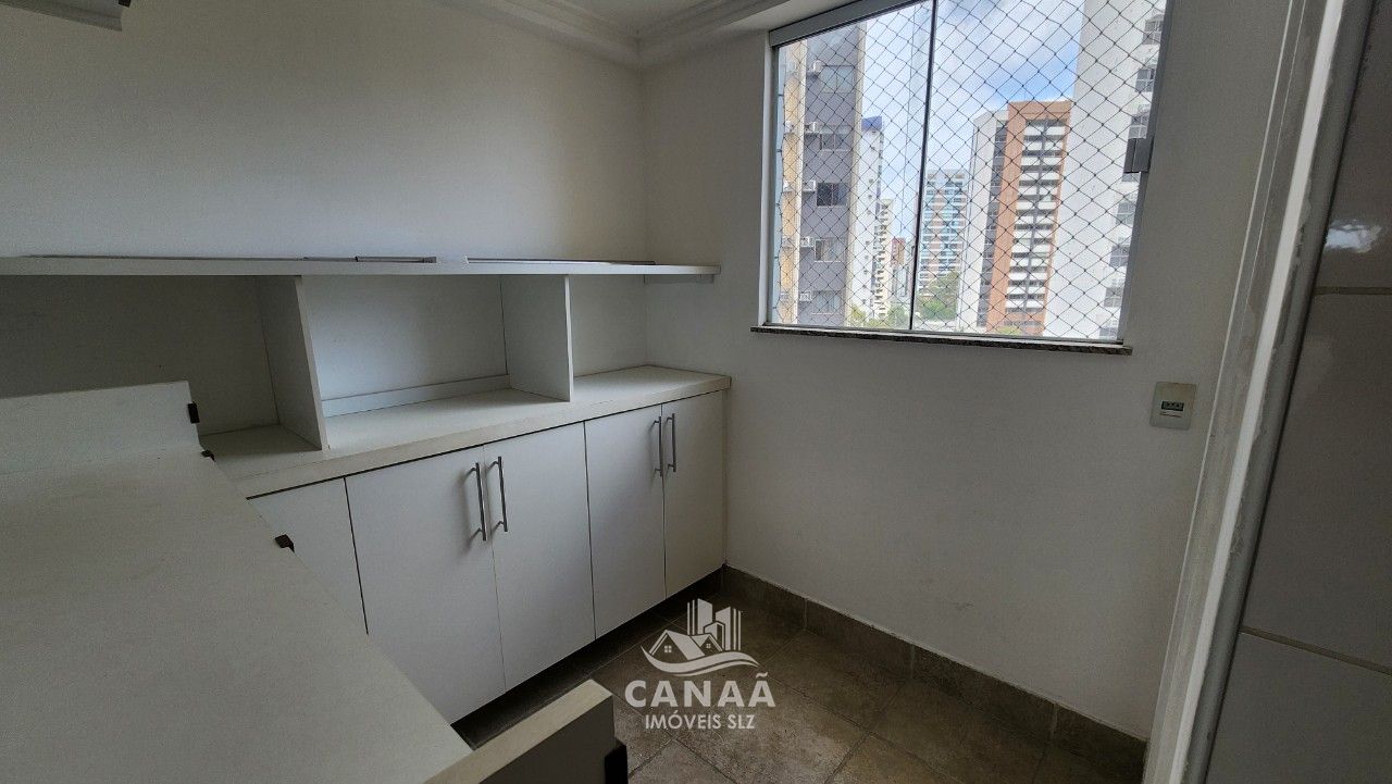 Apartamento à venda com 3 quartos, 168m² - Foto 11
