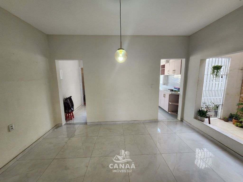 Casa à venda com 3 quartos, 128m² - Foto 3