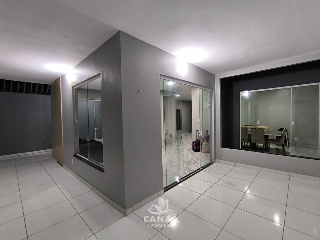 Sobrado, 5 quartos, 262 m² - Foto 1