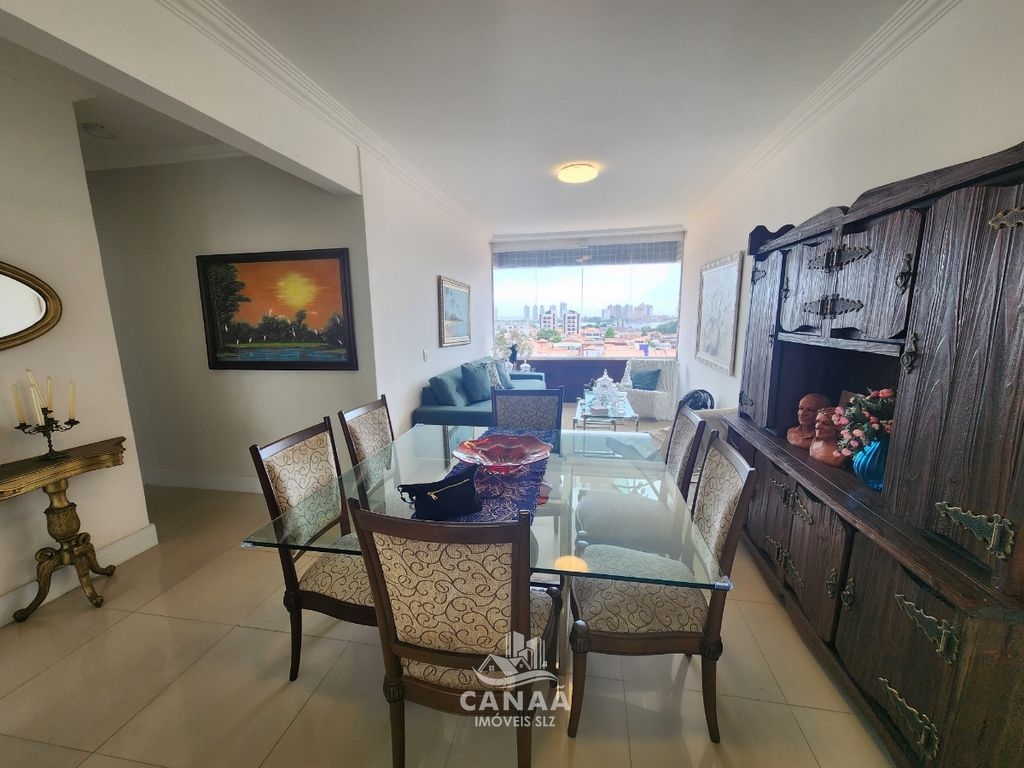 Apartamento à venda com 3 quartos, 240m² - Foto 2