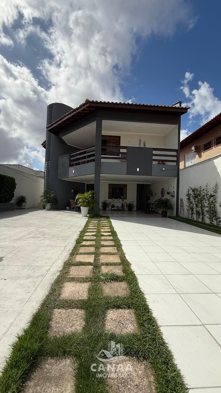 Sobrado, 4 quartos, 250 m² - Foto 1