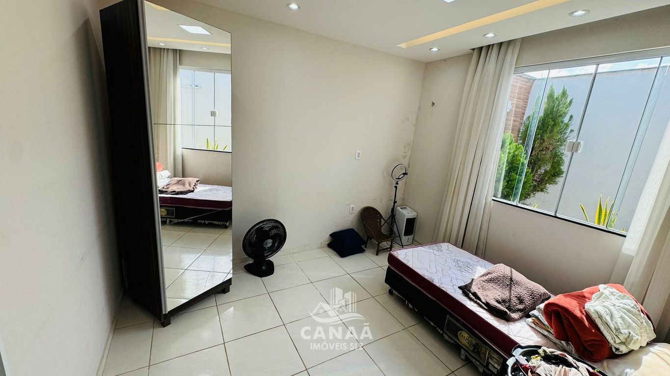 Casa, 4 quartos, 240 m² - Foto 20