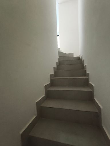 escadarias de acesso para os dormitórios