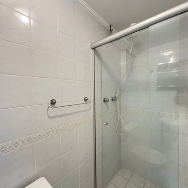 Banheiro social com box