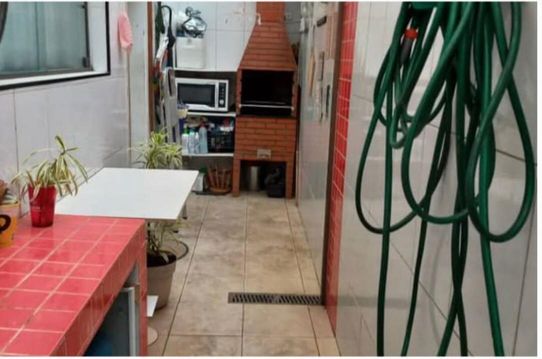 Área de Serviço e churrasqueira