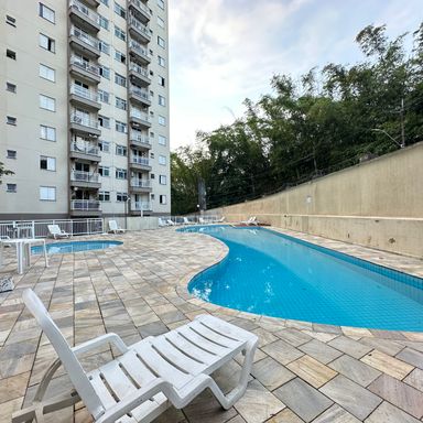 Piscina infantil e adulto