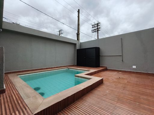 Piscina do condomínio