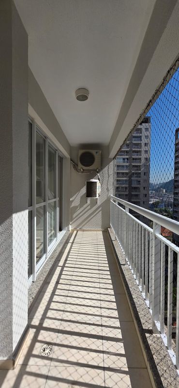 Varanda com vista livre