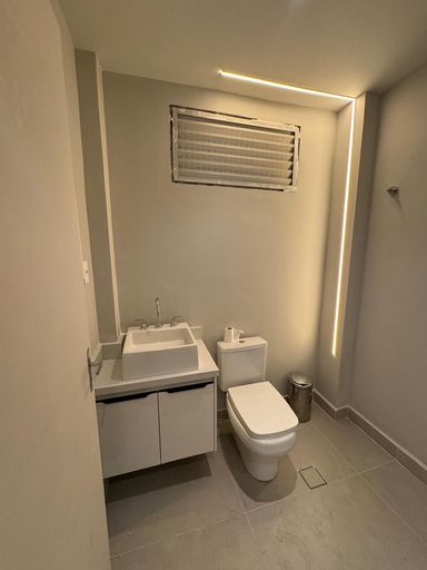 Banheiro reformado, eletrica e hidráulica