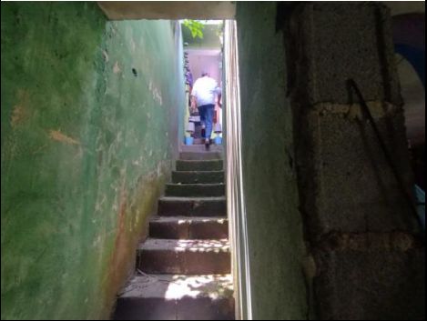 Acesso área de serviço casa 1