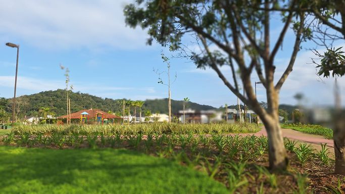 Terreno a venda no condominio Royal Garden Pirabeiraba - lote