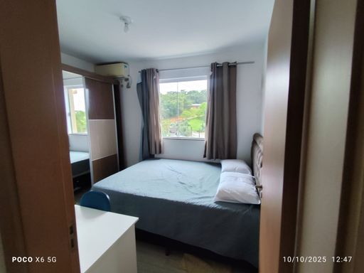 apartamento semimobiliado em Joinville