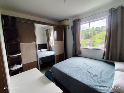 apartamento semimobiliado em Joinville