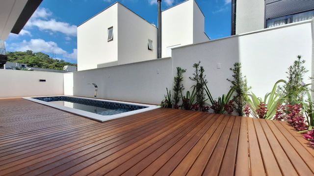 Casa no condominio Quinte Essence Joinville