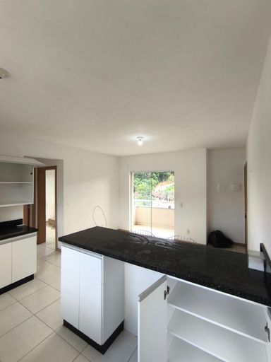 apartamento semimobiliado em Joinville