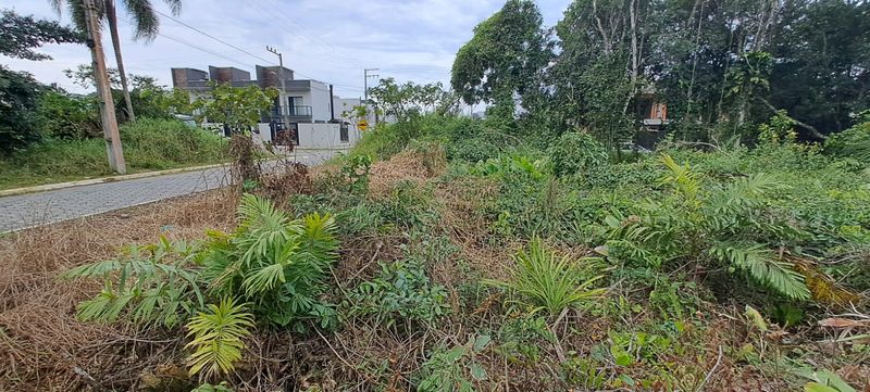 Terreno a venda em Piçarras
