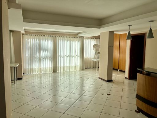 Apartamento com 3 quartos no santo antonio Joinville