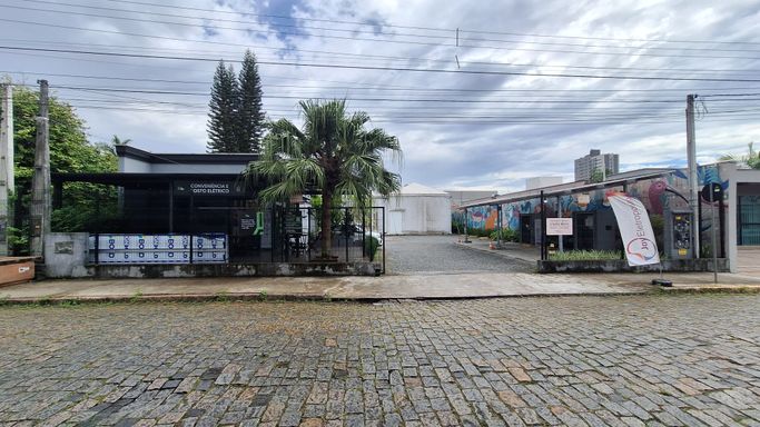 Terreno ao lado do hospital Dona Helena, para construção de predio.