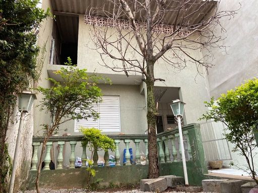 Vista para edícula (casa fundos)