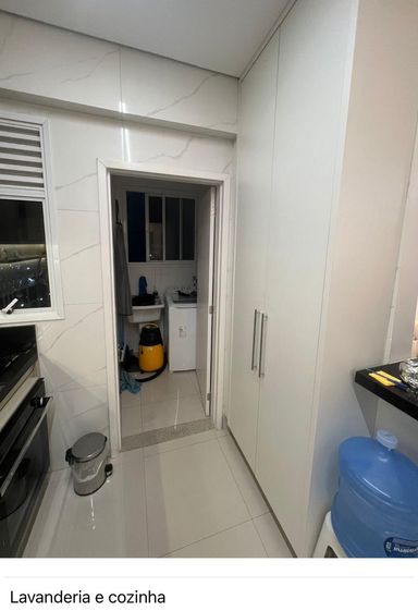cozinha indo pra lavanderia