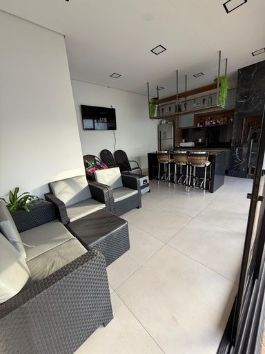 AREA GOUMET INTERLIGADA COM A CHURASQUEIRA E A PISCINA