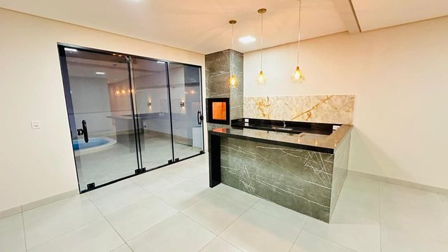 COZINHA COM SAIDA PARA A PISCINA