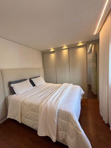 Quarto Casal