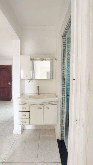 Banheiro com armário