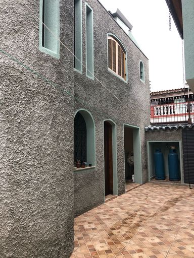 Edicula nos fundos