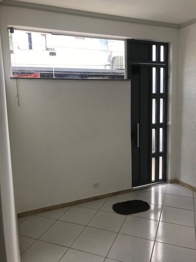 Entrada da sala inferior