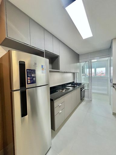 Cozinha com móveis planejados