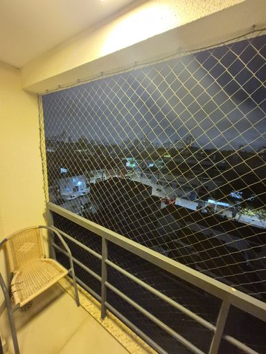 Sacada com tela de proteção