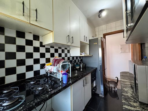 Cozinha com armários