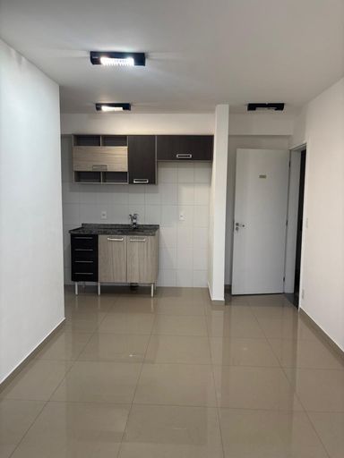 Cozinha com Armarios