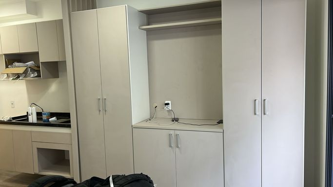 Foto já com os armários planejados instalados
