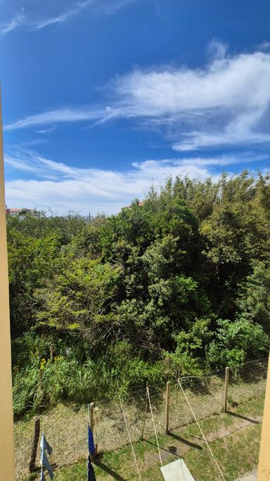 VISTA DA SALA E QUARTOS