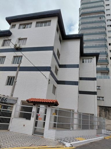 Prédio na rua sem saída, apenas 1 quadra da praia 🌴