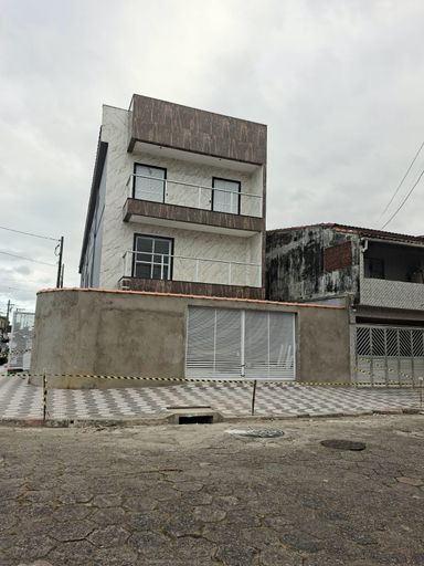 Triplex com varanda