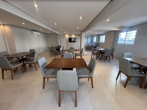 salão de festas adulto.